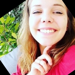 Lola - Prof d'aide aux devoirs - Buc