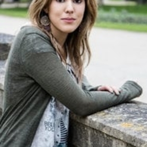 Kelly - Prof d'histoire - Lormont