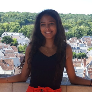 Noa - Prof de français - Tours