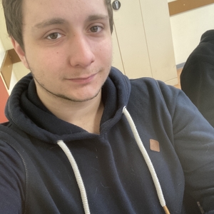 Hugo - Prof de maths - Rouen