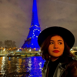 Nour - Prof d'anglais - Palaiseau