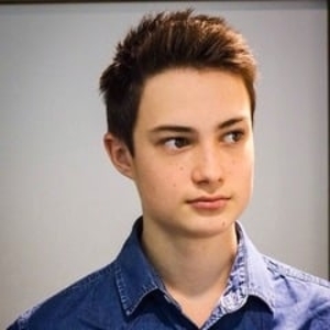Théo - Prof d'initiation informatique - Paris
