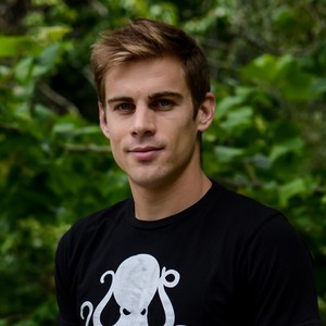 Simon - Prof d'initiation informatique - Passy