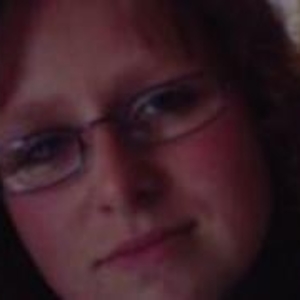 EMELYNE - Prof de marketing - Lens