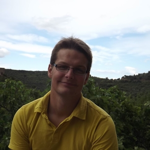 Paul - Prof de marketing - Caen