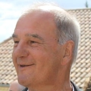 Loic - Prof de marketing - Sainte-Innocence