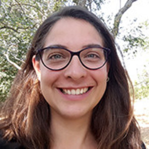 Georgina - Prof de couture - Couzon