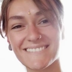 Julia - Prof de yoga - Treillières