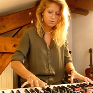 Célestine - Prof de piano - Le Bessat