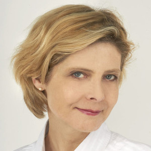 Agnes - Prof de travail du bois - Paris