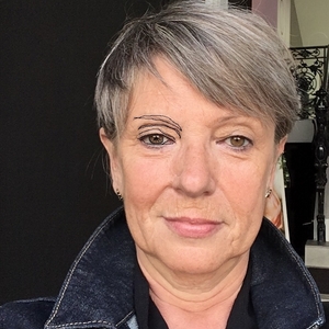 Sylvie - Prof de peinture - Lille