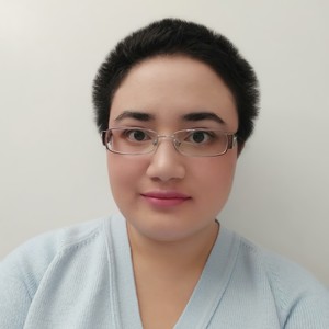 Romane - Prof de dessin - Paris