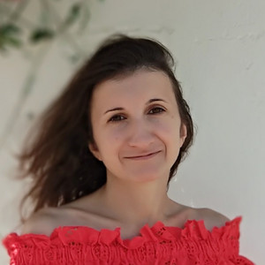 Julia - Prof de dessin - Narrosse