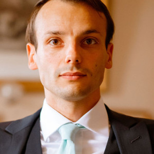 Hugo - Prof de droit civil - Paris