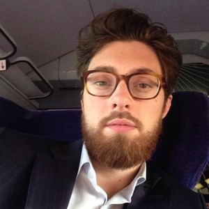 Pierre - Prof de droit public - Paris