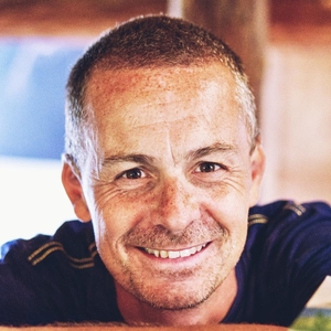 Olivier - Prof de droit - Paris