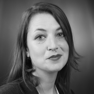 Caroline - Prof de droit - Paris 11e