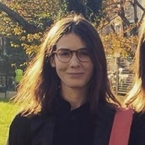 Hélène - Prof de droit civil - Paris
