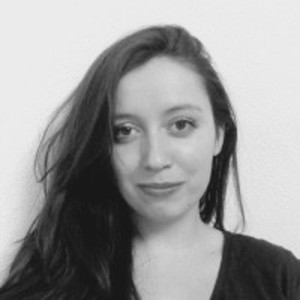 Eva - Prof de droit constitutionnel - Poitiers
