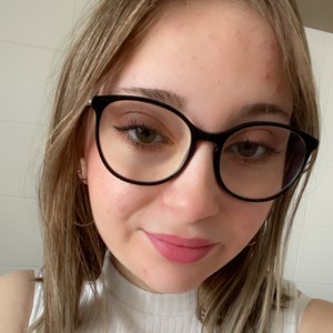 Delphine - Prof d'aide aux devoirs - Gravelines