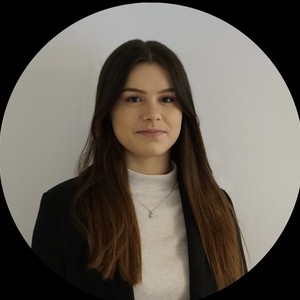 Lucie - Prof de maths - Meyzieu