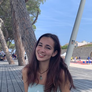 Louna - Prof de lecture - Lyon