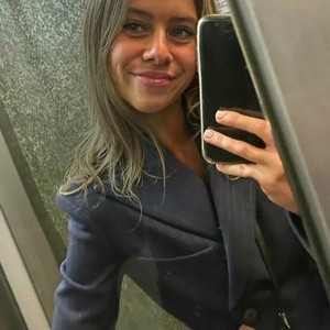 Julia - Prof d'aide aux devoirs - Neuilly-sur-Seine