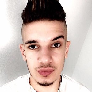 Julien - Prof de français - Agen