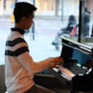 Yanlong - Prof de piano - Charleroi