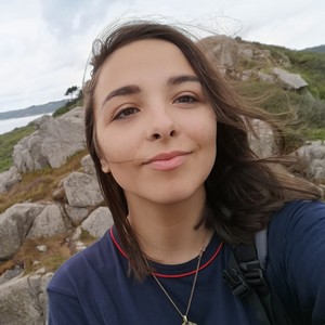 Ivana - Prof d'anglais - Belle-Isle-en-Terre