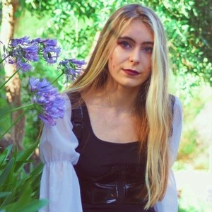 Cecilia - Prof de physique - chimie - Toulon