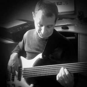 Stefano - Prof de basse - Publy