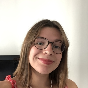 Léane - Prof de français - Écommoy