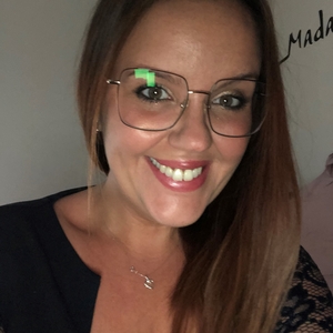 Vanessa - Prof de bureautique - Épône
