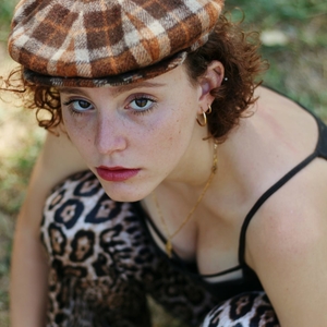 Lyvia - Prof de philosophie - Paris