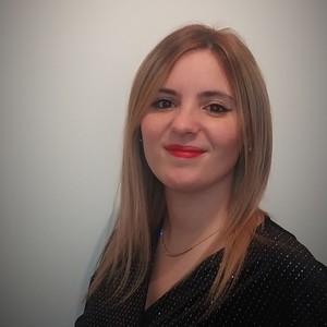 Ismahane - Prof de ressources humaines - Don