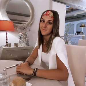 Lisa - Prof d'espagnol - Alès