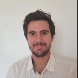 Julien - Prof de fle - français langue étrangère - Robina