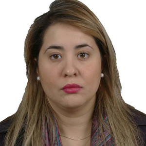 Amira - Prof d'économie - Nice