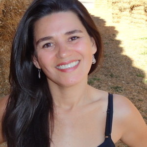 GIOVANINA - Prof de portugais brésilien - Saint-Palais