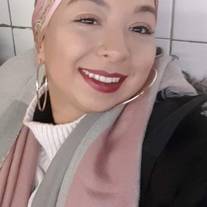 Khadija - Prof d'anglais - Paris