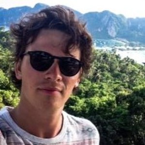 Thomas - Prof d'initiation informatique - Talence
