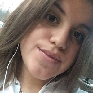 Carla - Prof d'espagnol - Crépy-en-Valois
