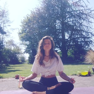 Brc - Prof de yoga - La Celle-sous-Gouzon