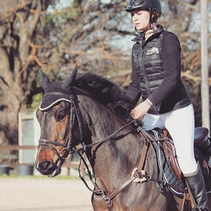Philippine - Prof d'équitation - Lyon