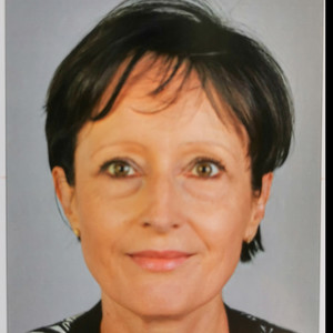 Aline - Prof d'art thérapie - La Celle-sous-Gouzon