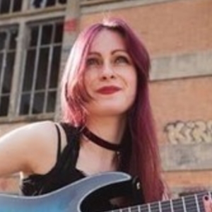 Lucile - Prof de guitare - Maurepas