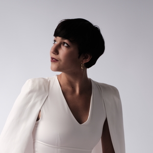 Clara - Prof de chant - London