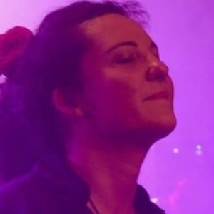 Emilie - Prof de solfège - Colombe