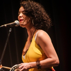 Bruna Perê - Prof de guitare - Centro